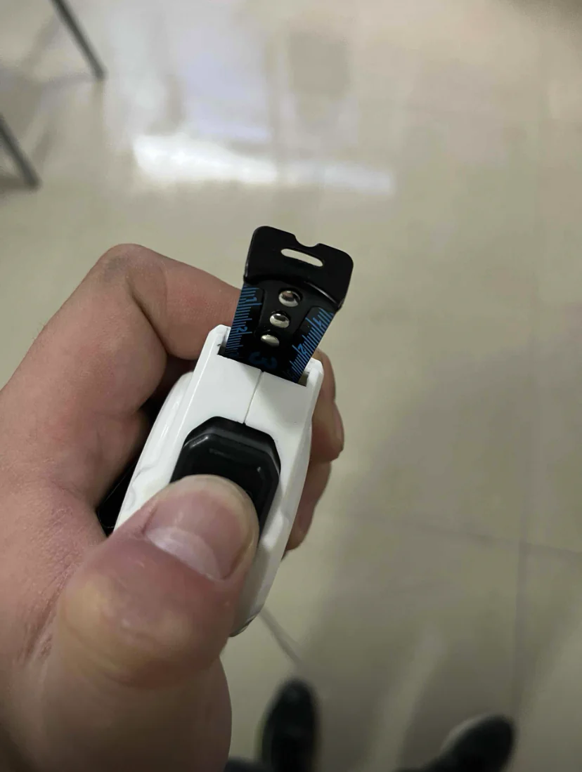 Tape Measure with High-Straightness – Reinforced, Self-Locking, Fluorescent Scale |FlagTools photo review